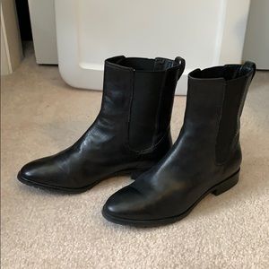Black Cole Haan Chelsea boots